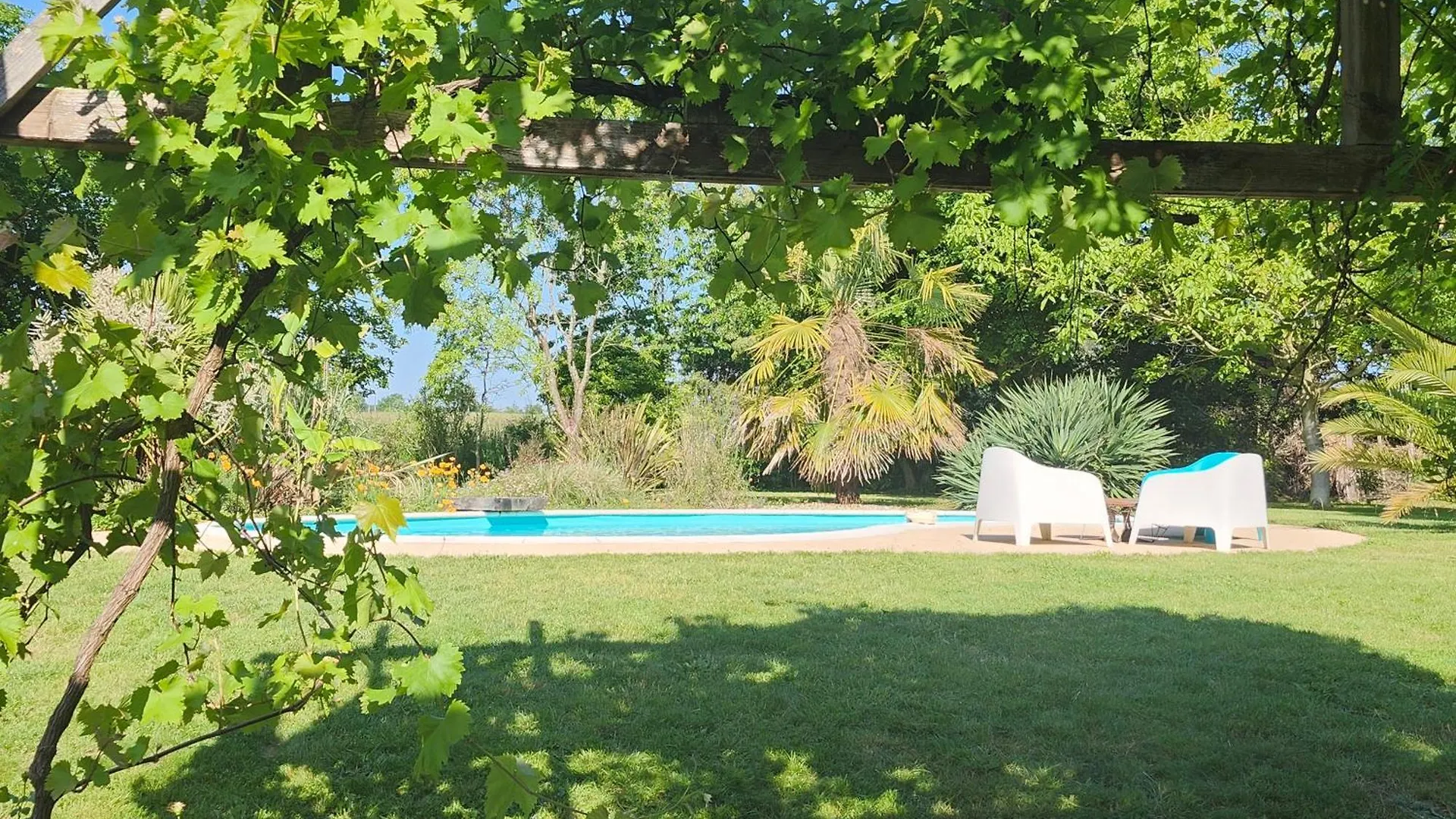 Ferme Equerre 12 Personnes Avec Piscine Vila Viozan França